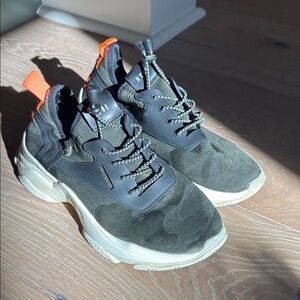 Women’s Camo Street Sneakers